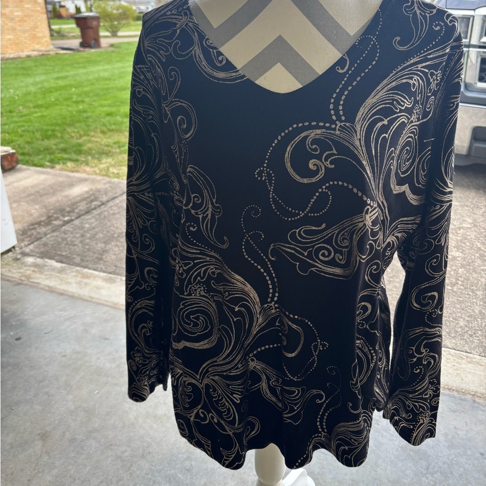Chico’sBlack Long Sleeve Top with Ivory Swirl Print